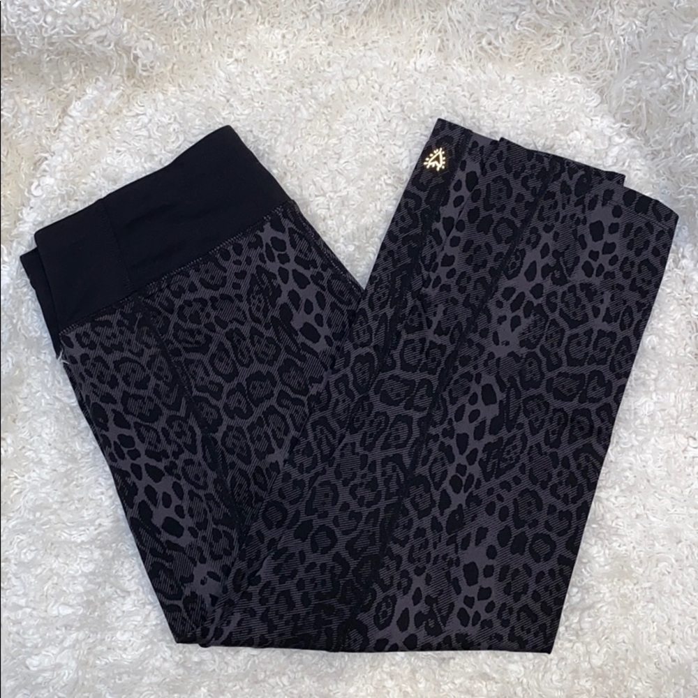 Betsy Johnson Leopard Print Performance Capris - image 1